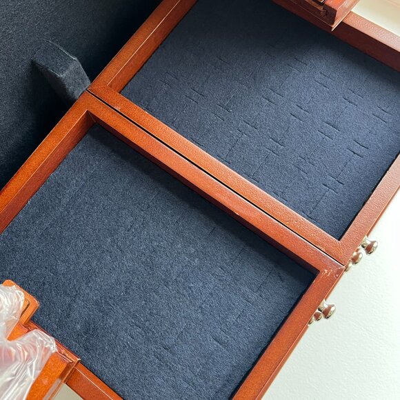 NWOB Lori Greiner 'For Your Ease Only' large, felt-lined wooden jewelry Box - Picture 16 of 16